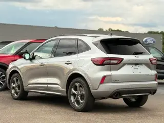 Ford Escape 2023 AWD ST-Line Select 4 puertas SUV