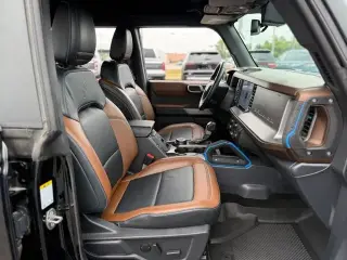Ford Bronco 2023 4x4 Outer Banks 4 puertas SUV