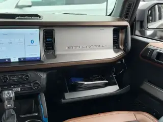 Ford Bronco 2023 4x4 Outer Banks 4 puertas SUV