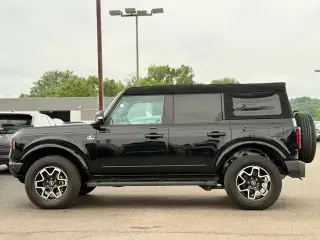 Ford Bronco 2023 4x4 Outer Banks 4 puertas SUV
