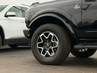 Ford Bronco 2023 4x4 Outer Banks 4 puertas SUV