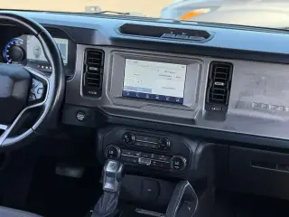 Ford Bronco 2021 4x4 Outer Banks 4 puertas SUV