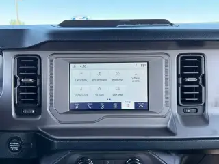 Ford Bronco 2021 4x4 Outer Banks 4 puertas SUV