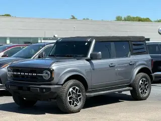 Ford Bronco 2021 4x4 Outer Banks 4 puertas SUV