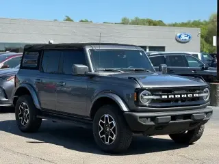 Ford Bronco 2021 4x4 Outer Banks 4 puertas SUV