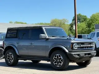 Ford Bronco 2021 4x4 Outer Banks 4 puertas SUV
