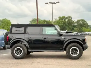 Ford Bronco 2024 4x4 Big Bend 4 puertas SUV