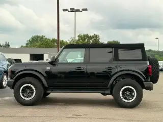 Ford Bronco 2024 4x4 Big Bend 4 puertas SUV