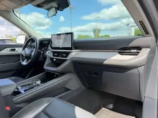 Ford Explorer 2025 AWD Active 4 puertas SUV