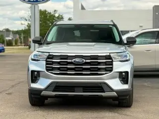 Ford Explorer 2025 AWD Active 4 puertas SUV