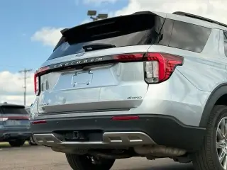 Ford Explorer 2025 AWD Active 4 puertas SUV