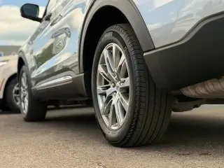 Ford Explorer 2025 AWD Active 4 puertas SUV