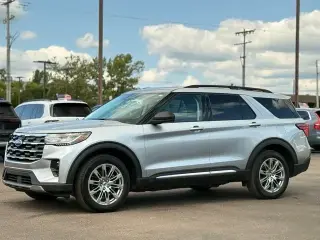 Ford Explorer 2025 AWD Active 4 puertas SUV