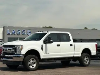 Ford F-250 Super Duty 2019 4x4 XLT Cabina doble 4 puertas 6.8 pies caja corta Pickup
