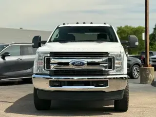 Ford F-250 Super Duty 2019 4x4 XLT Cabina doble 4 puertas 6.8 pies caja corta Pickup