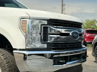 Ford F-250 Super Duty 2019 4x4 XLT Cabina doble 4 puertas 6.8 pies caja corta Pickup