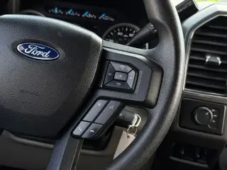 Ford F-250 Super Duty 2019 4x4 XLT Cabina doble 4 puertas 6.8 pies caja corta Pickup
