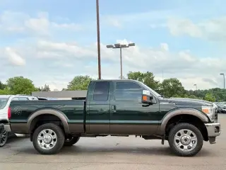 Ford F-250 Super Duty 2015 4x4 Lariat 4 puertas SuperCab 6.8 pies. SB Pickup