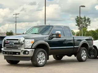 Ford F-250 Super Duty 2015 4x4 Lariat 4 puertas SuperCab 6.8 pies. SB Pickup