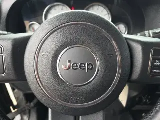 Jeep Wrangler Unlimited 2014 4x4 Sahara 4 puertas SUV