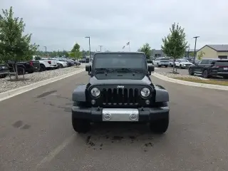 Jeep Wrangler Unlimited 2014 4x4 Sahara 4 puertas SUV