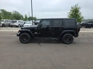 Jeep Wrangler Unlimited 2014 4x4 Sahara 4 puertas SUV