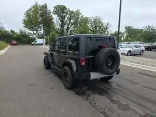 Jeep Wrangler Unlimited 2014 4x4 Sahara 4 puertas SUV