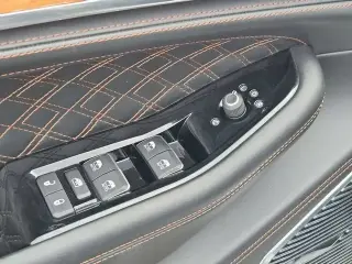 Jeep Grand Cherokee 2022 4x4 Summit 4 puertas SUV (versión de mitad de año)
