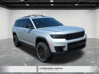 Jeep Grand Cherokee L 2024 4x4 Laredo 4 puertas SUV
