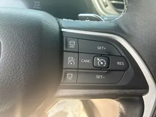 Jeep Grand Cherokee L 2022 4x4 Limited 4 puertas SUV