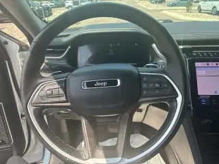 Jeep Grand Cherokee L 2022 4x4 Limited 4 puertas SUV