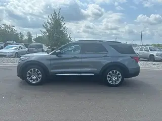 Ford Explorer 2025 AWD Active 4 puertas SUV