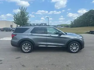 Ford Explorer 2025 AWD Active 4 puertas SUV