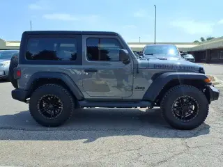 Jeep Wrangler 2022 4x4 Sport 2 puertas SUV