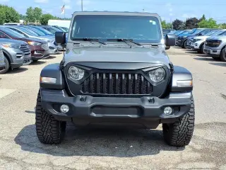 Jeep Wrangler 2022 4x4 Sport 2 puertas SUV