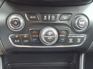 Jeep Cherokee 2023 4x4 Trailhawk 4 puertas SUV