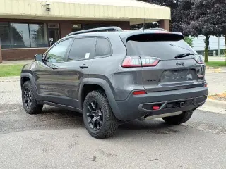Jeep Cherokee 2023 4x4 Trailhawk 4 puertas SUV