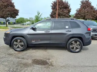 Jeep Cherokee 2017 4x4 Latitude 4 puertas SUV