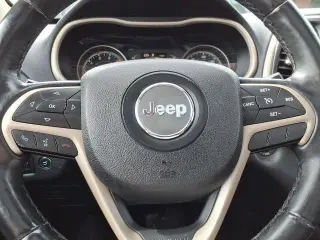 Jeep Cherokee 2017 4x4 Latitude 4 puertas SUV