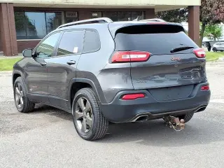 Jeep Cherokee 2017 4x4 Latitude 4 puertas SUV