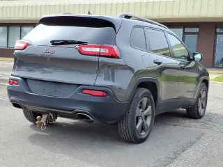 Jeep Cherokee 2017 4x4 Latitude 4 puertas SUV