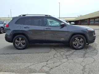 Jeep Cherokee 2017 4x4 Latitude 4 puertas SUV
