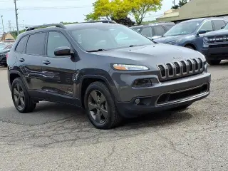 Jeep Cherokee 2017 4x4 Latitude 4 puertas SUV