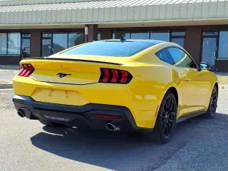 Ford Mustang 2024 EcoBoost Premium 2 puertas Fastback