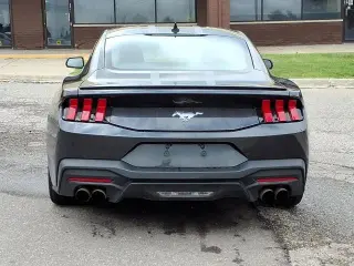 Ford Mustang 2024 EcoBoost Premium 2 puertas Fastback