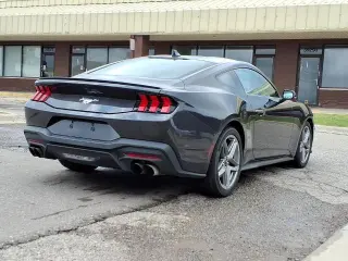Ford Mustang 2024 EcoBoost Premium 2 puertas Fastback