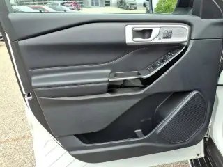 Ford Explorer 2023 AWD Platinum 4 puertas SUV