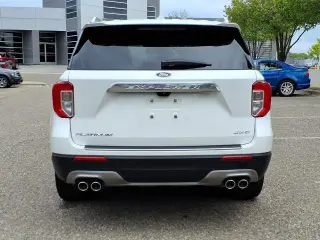 Ford Explorer 2023 AWD Platinum 4 puertas SUV