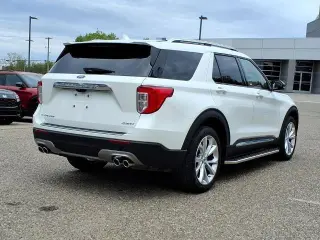 Ford Explorer 2023 AWD Platinum 4 puertas SUV