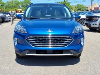 Ford Escape Híbrido Enchufable 2022 Titanium 4 puertas SUV